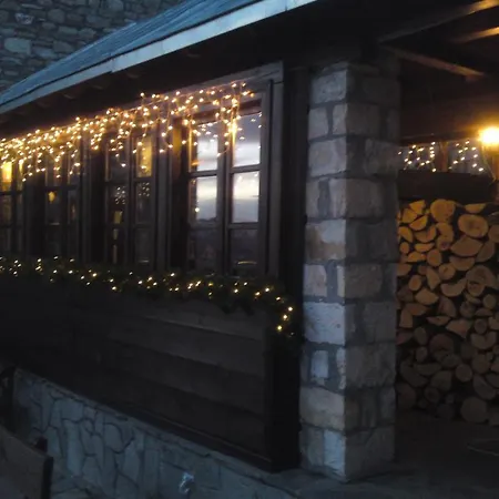 Argyro בית הארחה 3*