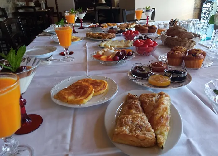 בית הארחה Argyro