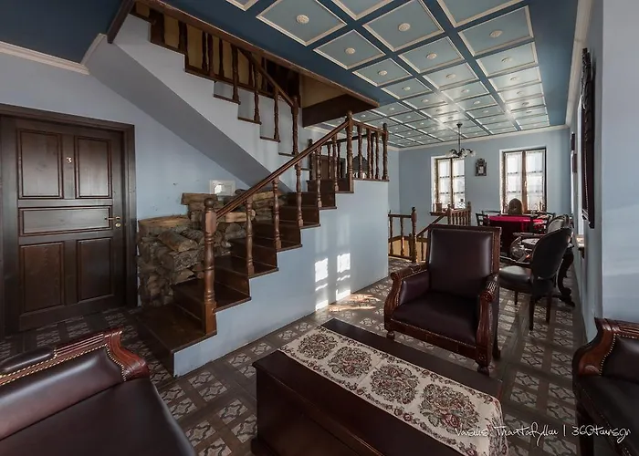 Argyro בית הארחה 3*