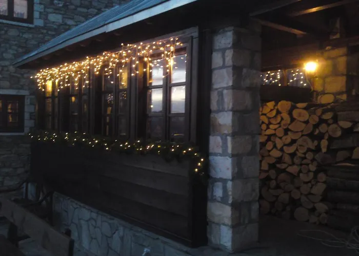 Argyro בית הארחה 3*